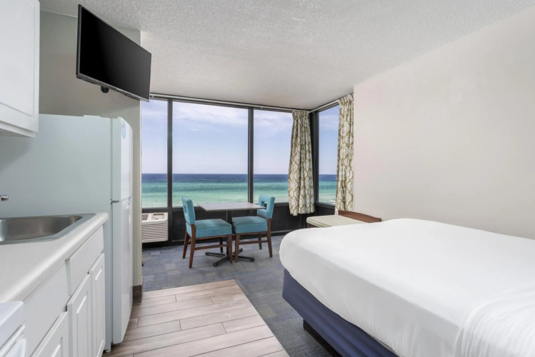 Bikini Beach Resort