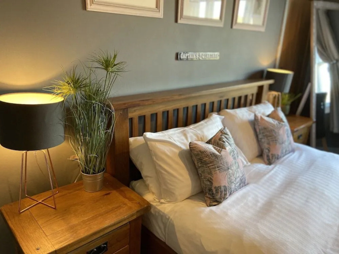 The Riverside Rooms