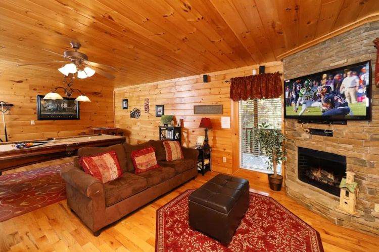 Blessed Nest - Four Bedroom Cabin