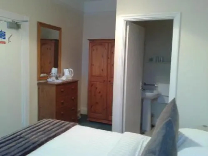 Franklyn Guest House