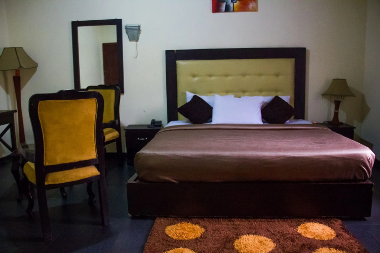 Silver Grandeur Hotel