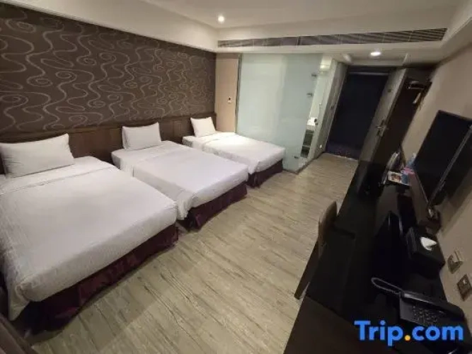 Standard Triple room
