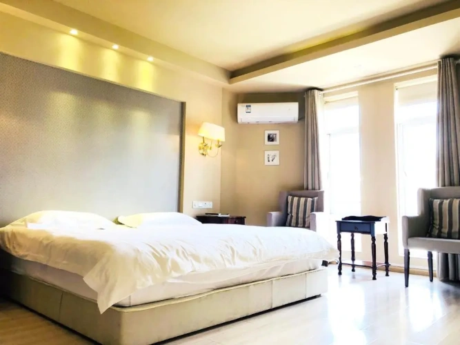 Suite with balcony and with view