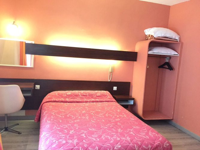 Hôtel des Pyrénées - Nation - Featured