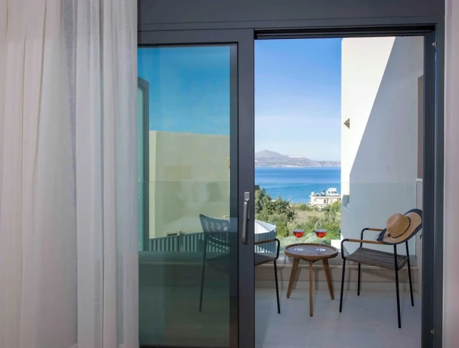 4 Bedrooms Villa with sea view