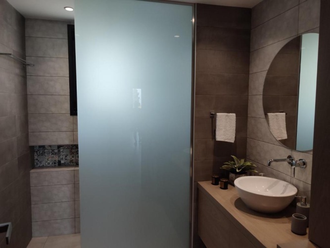 3 Bedrooms Apartment