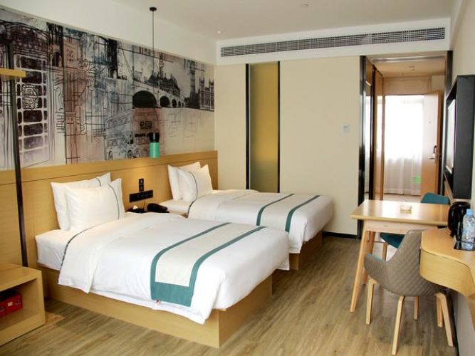 Superior Twin room