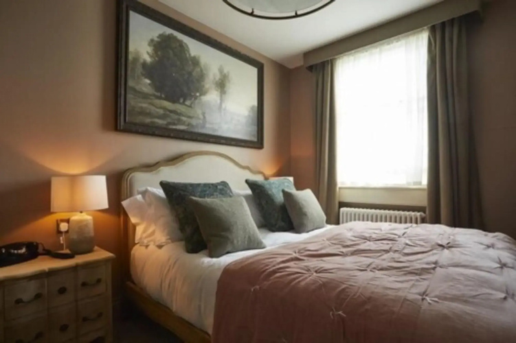 Broadstreet Townhouse