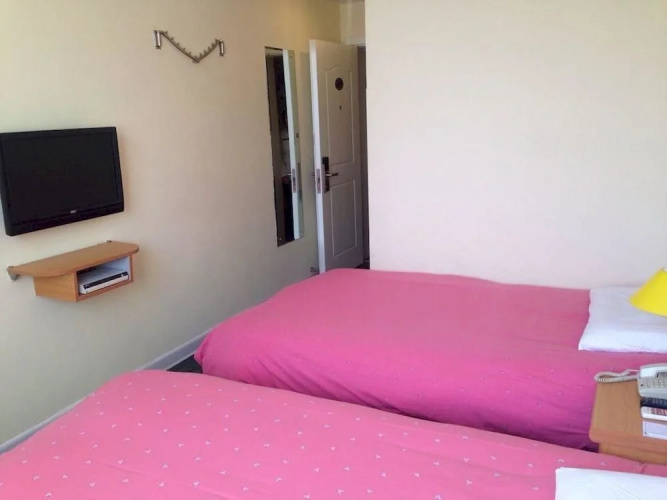 Home Inn Hotel