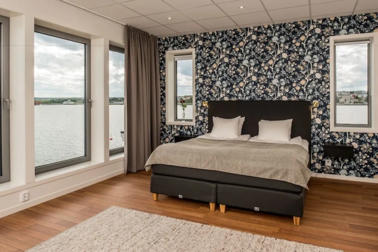 Suite with sea view