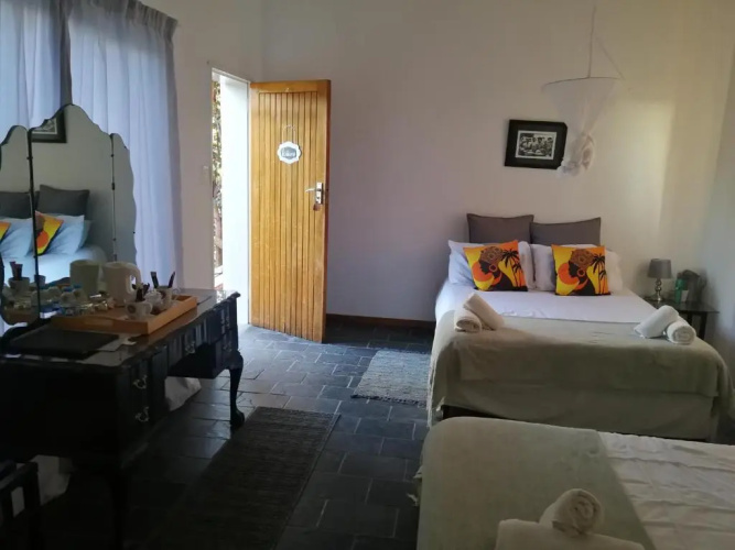 Kamelruhe Guest House & Camping