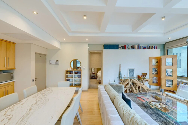 1003 Cartwright