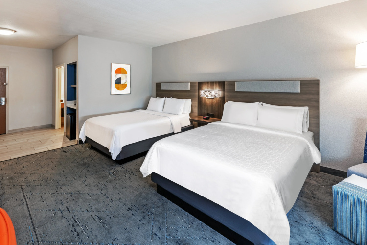 Holiday Inn Express - Suites Houston Space Ce