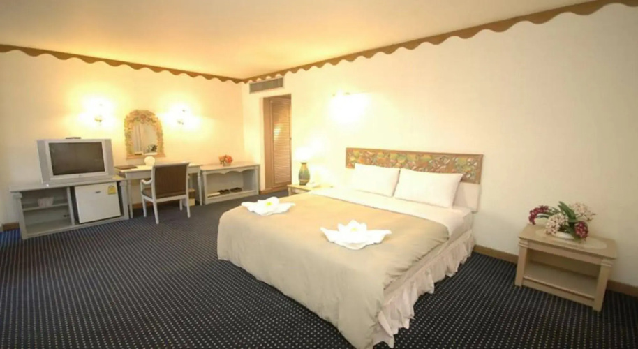 Lopburi Inn Resort