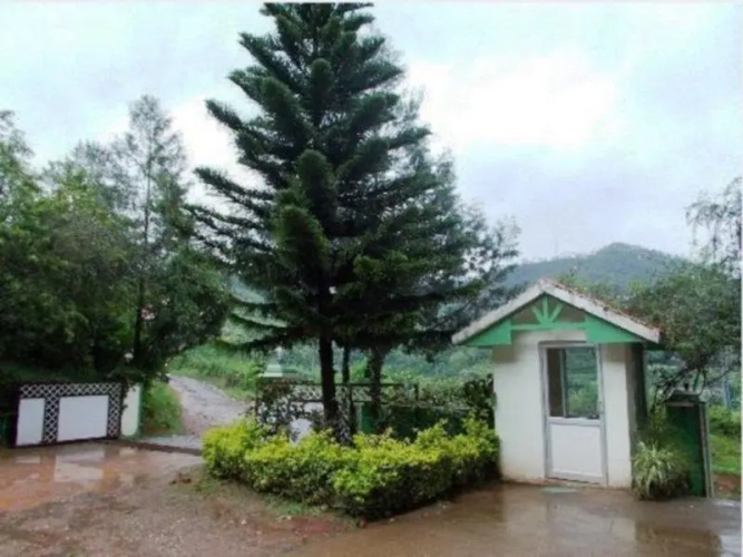 Poopada Resorts
