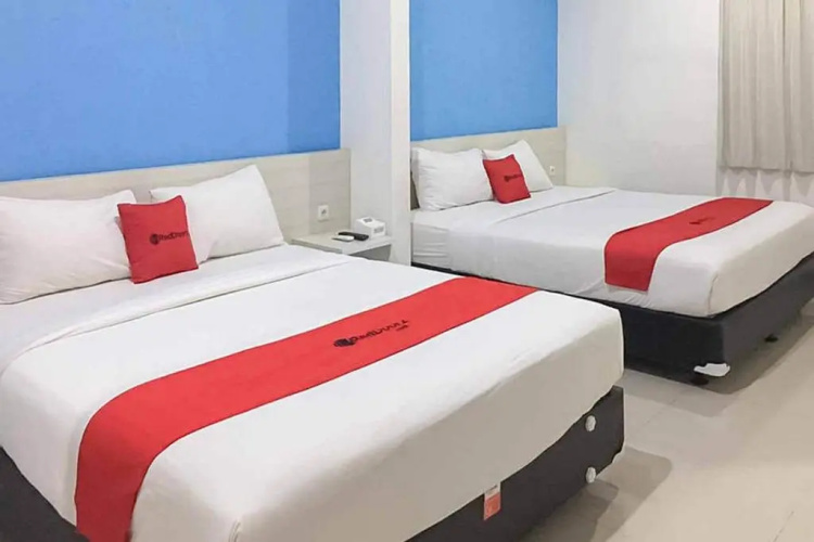 RedDoorz Plus @ Panorama Villas Batu
