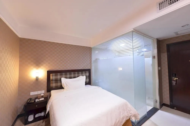 Guo Bin Commercial Hotel