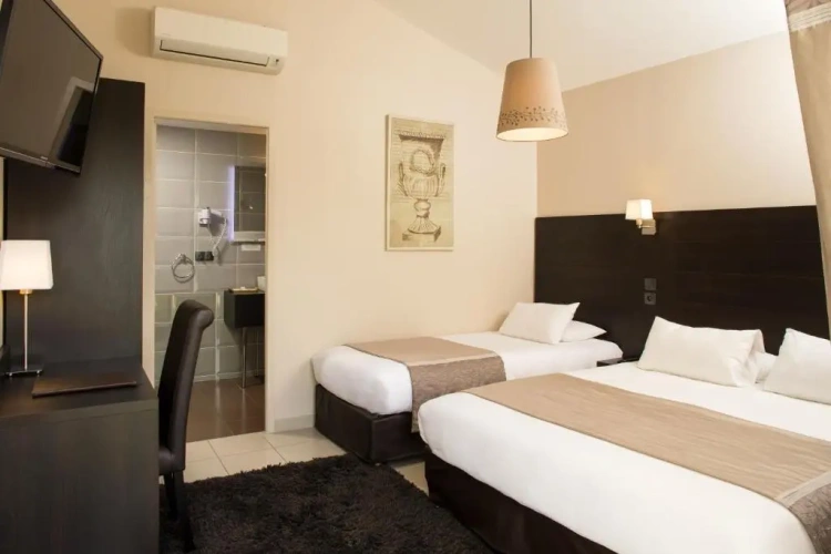 Superior Triple room
