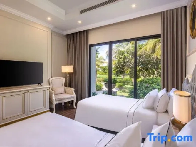 2 Bedrooms Villa