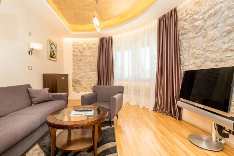 Deluxe Double Apartment