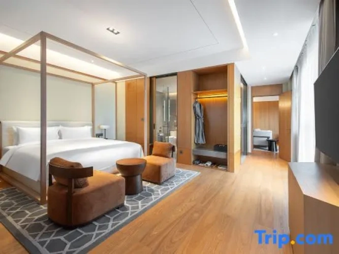 2 Bedrooms Suite