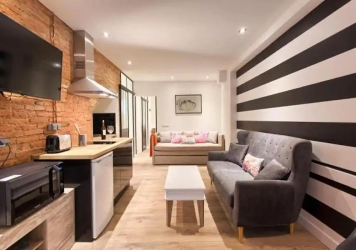 Deluxe Apartment
