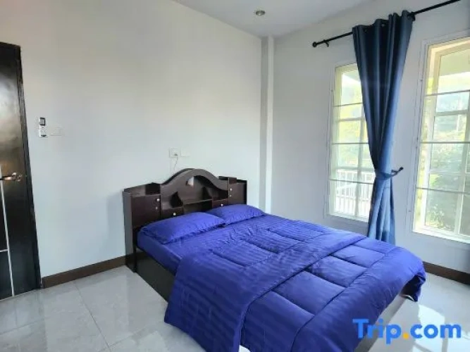 3 Bedrooms Cottage
