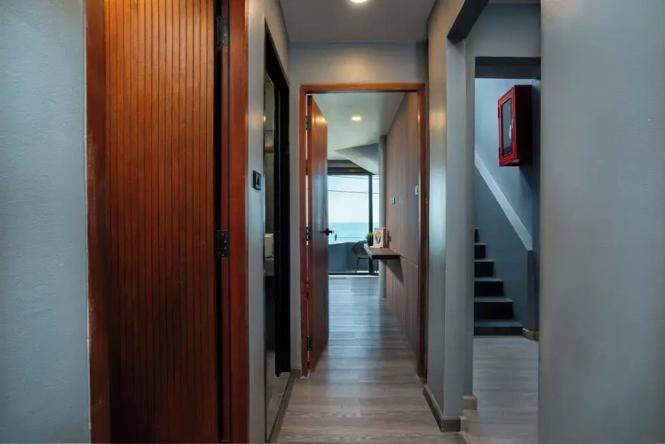 3 Bedrooms Deluxe Apartment beachfront