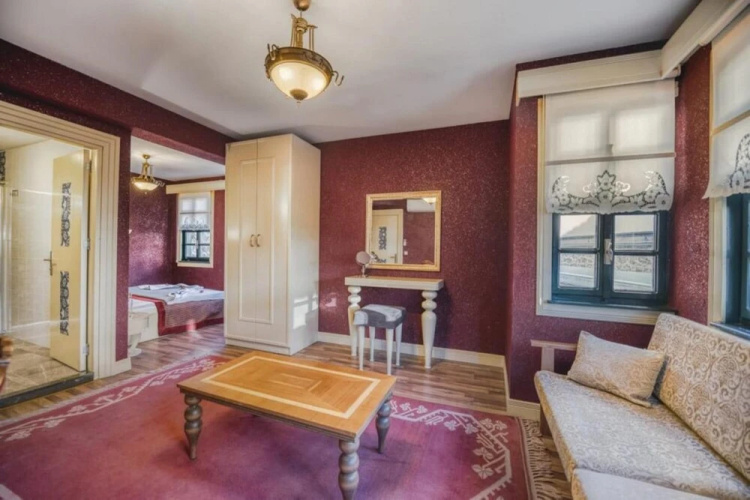 Suite in Historical Area Surrounded by Nature