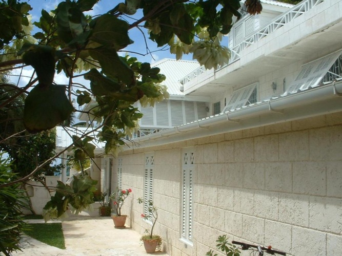 3 Bedrooms Cottage