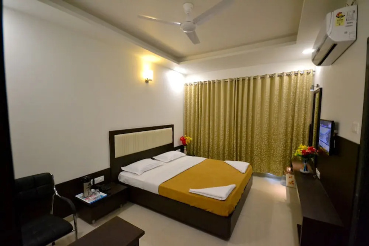 Hotel Dhantara