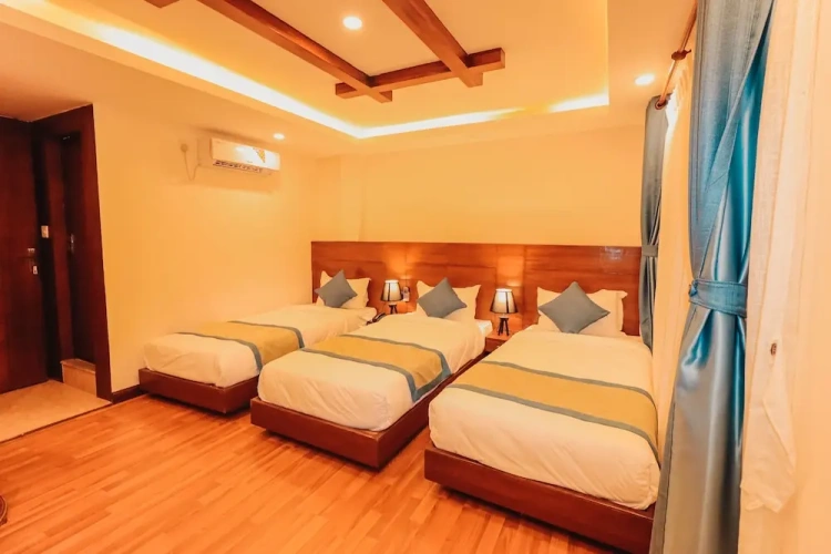 Deluxe Triple room