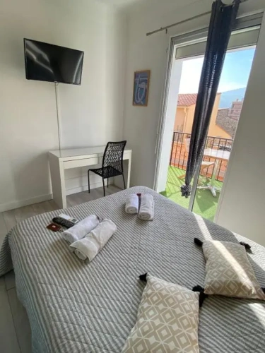 Standard Double room with balcony and with sea view