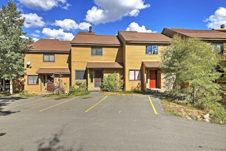 Lake- & Mtn-view: Resort Hub in Silverthorne!