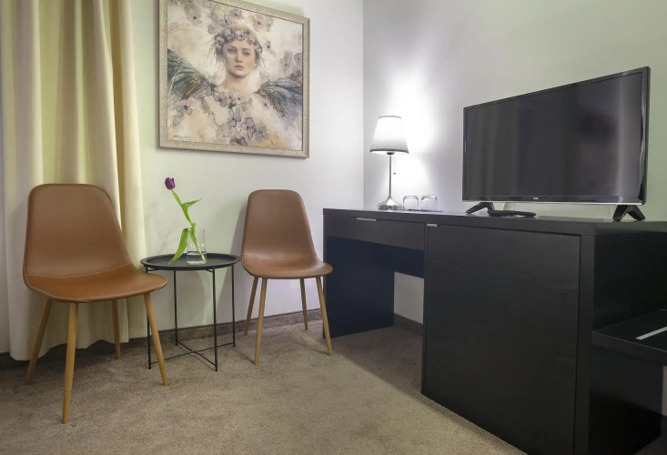 4Rooms 4U