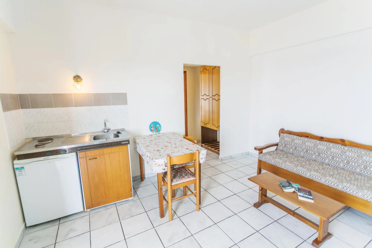 Yiannis Ηotel