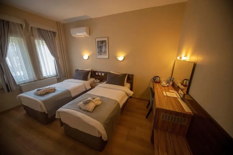 Dbl Room With Thermal Bath ,dinner Breakfast Included
