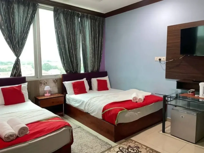 Quadruple Family Suite