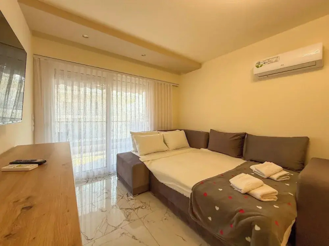 Blue Star Suites by SDR