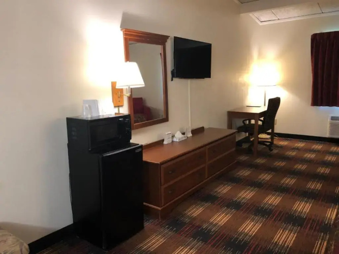 Red Carpet Inn North Syracuse