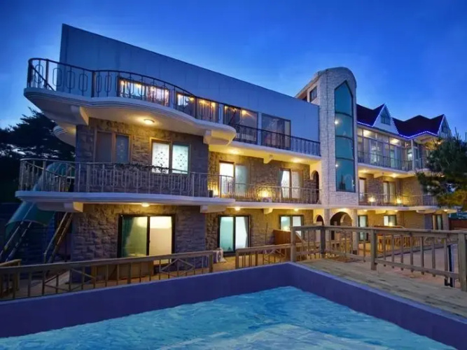 Blue Pension
