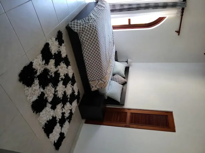 Villa 6 Bedrooms Guests Friendly