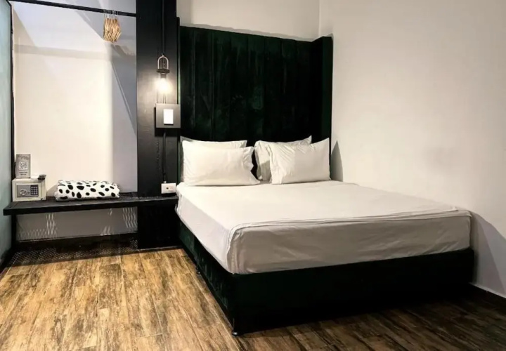 Hotel Lleras Park III
