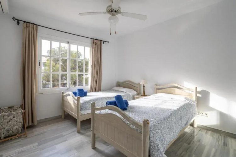 Las Flores 5 - Large townhouse
