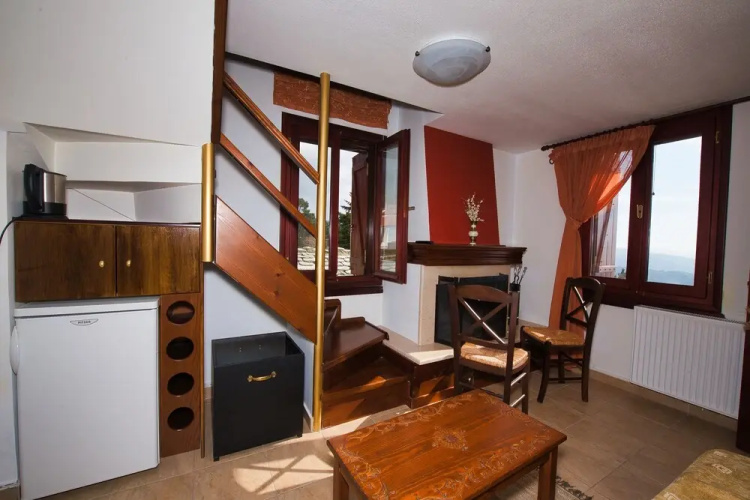 Anemoessa Traditional House