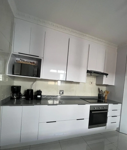 3 Bedrooms Cottage with balcony