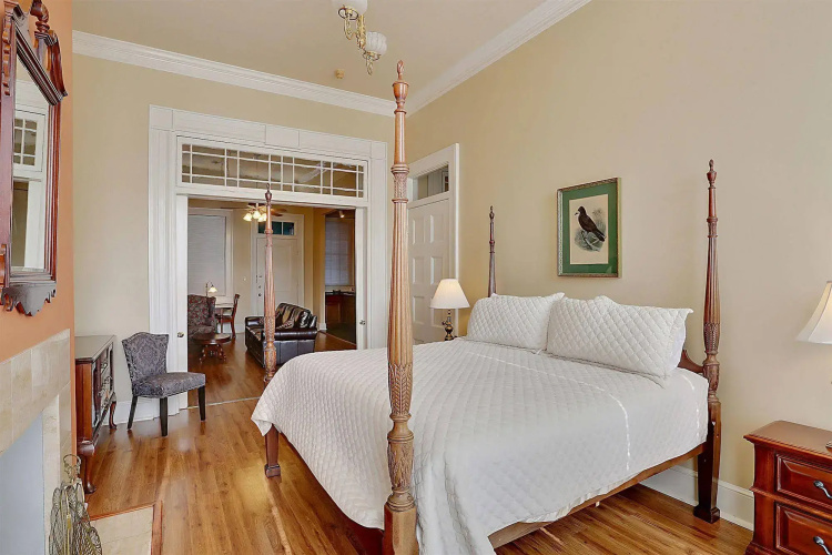 Grenoble House