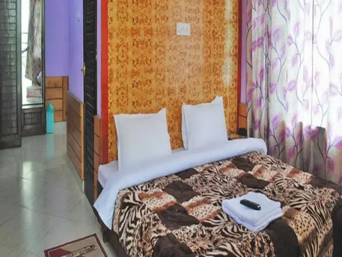 Hotel Bhagsu Heights