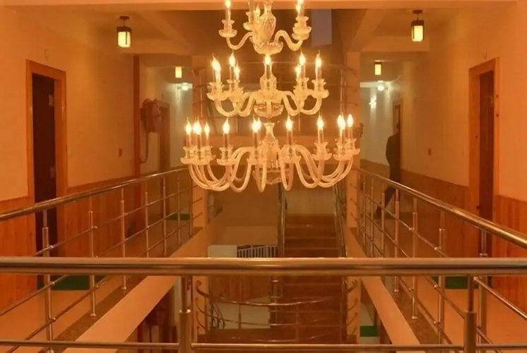 Hotel Pride