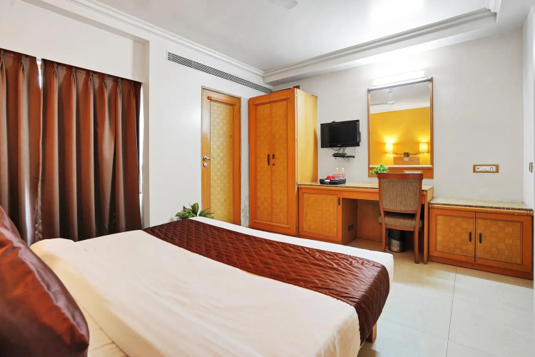 Hotel Orchard Pune